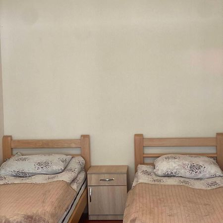 Old Tower Guesthouse - Kafe אושגולי מראה חיצוני תמונה